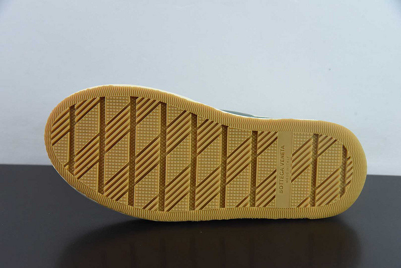 BOTTEGA VENETA Sneaker