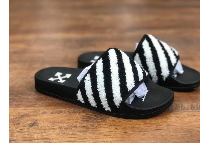 OFF-WHITE SLIPPERS
