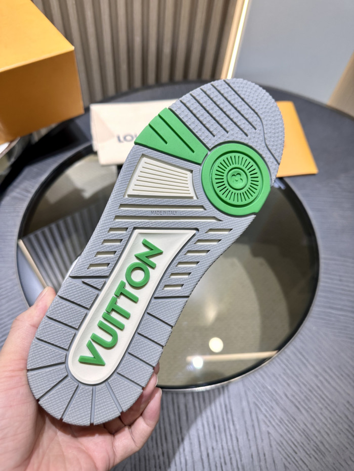 l**is V*t*n lv skate sneaker