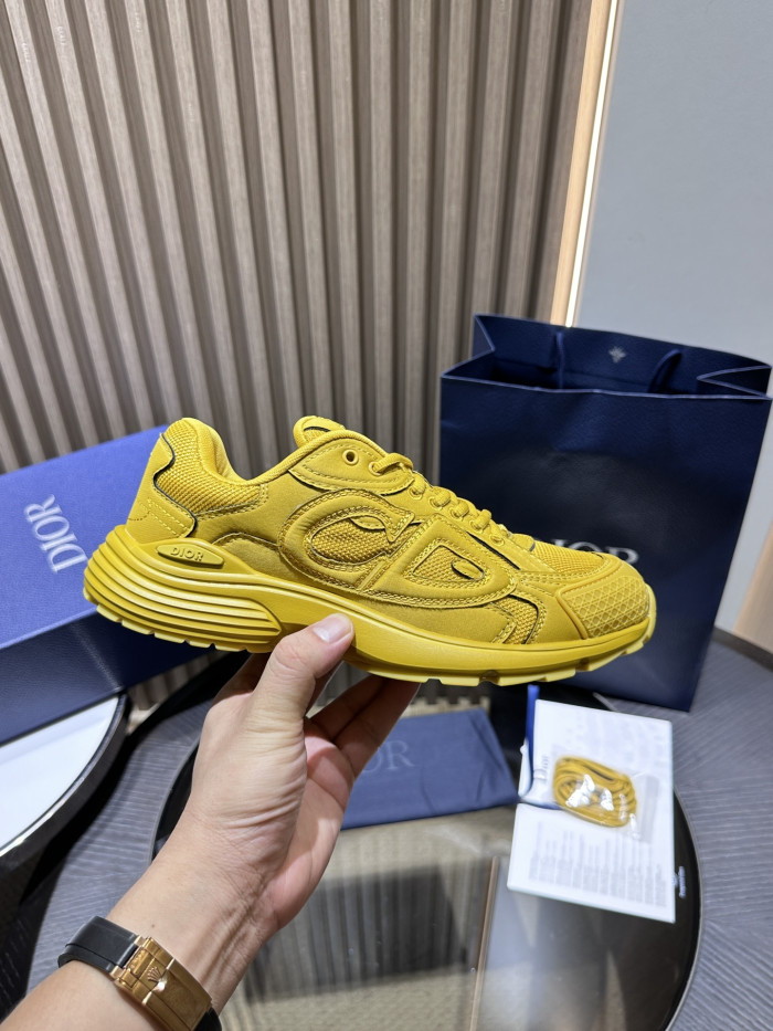 DR B30 Sneakers