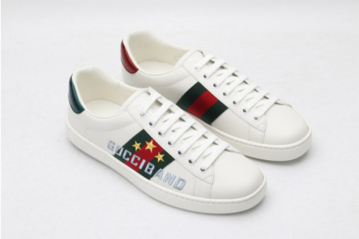 G*u*i ace embroidered low-top sneaker 603693 0fi10 9069
