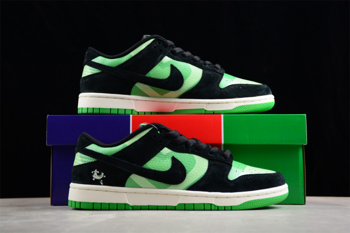 The Powerpuff Girls x Nk SB Dunk Low GP5532-062